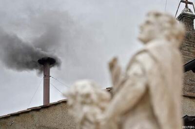 Cardinals fail to elect Pope after three ballots