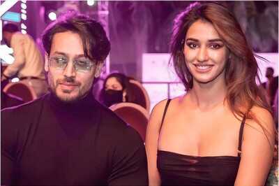 Twinning in Black, Disha Patani and Tiger Shroff Look Stunning Together, See Pics