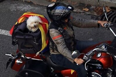 Catalans Rally For Independence Despite Health Warnings