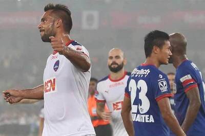ISL 2015: Robin Singh's dramatic late equaliser gives Delhi Dynamos 1-1 draw against Mumbai City FC