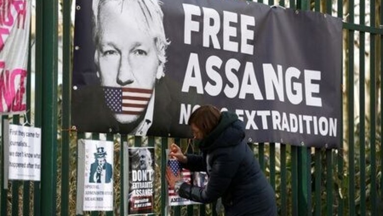 UK Extradition Hearing For WikiLeaks' Assange Postponed Over COVID-19 Concerns