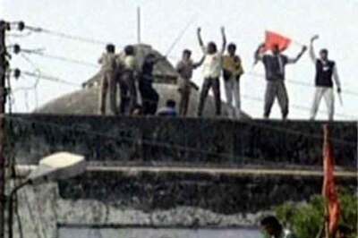 BJP slams Cong for reference to Babri mosque
