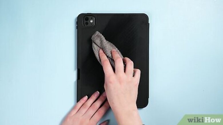 3 Easy Ways to Apply Vinyl Decals