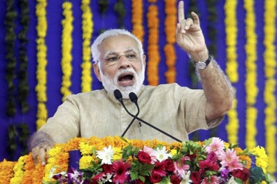 PM Narendra Modi Defends EC in Gujarat Poll Dates Row, Fires ‘Recounting’ Salvo at Congress