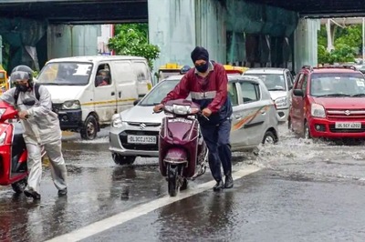 Foggy Feb, Summer Rains, Monsoon Heatwave: Diagnosing Delhi's Unusual Weather Mood in 2021