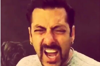 This hilarious Dubsmash video of Salman Khan and Sonakshi Sinha shouldn't be missed