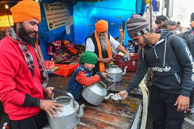 News18 Evening Digest: SC Suspends Implementation of Farm Laws; Govt Says Khalistanis Have Infiltrated Protest and Other Top Stories