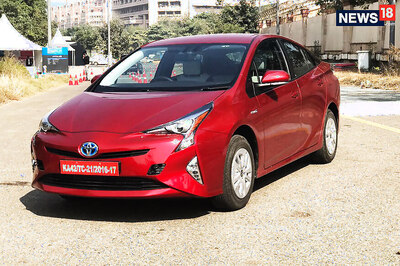 New 2017 Toyota Prius First Look: Launches in India in January 2017