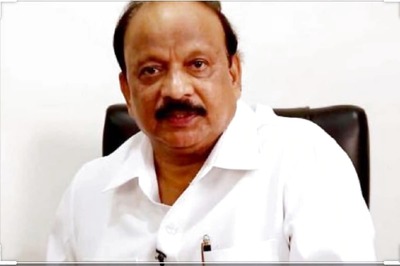 IMA Ponzi Case: CBI Searches Former Congress Minister Roshan Baig's Properties in Bengaluru