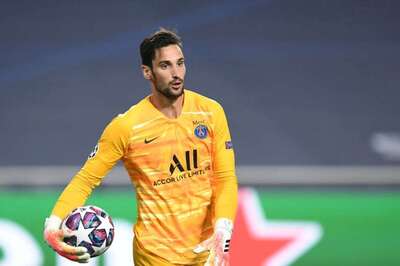 PSG Goalkeeper Sergio Rico Remains in Stable Condition after Being Hit by a Horse