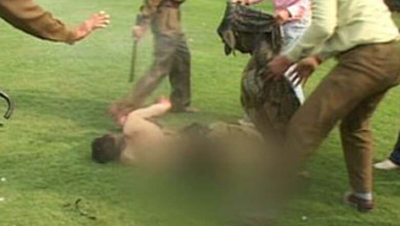 Man tries self-immolation in front of PMO