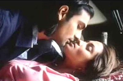 'Bigg Boss 6' poll: People want Riya Sen on the show