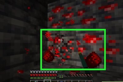 How to Create Flickering Redstone Torches in Minecraft