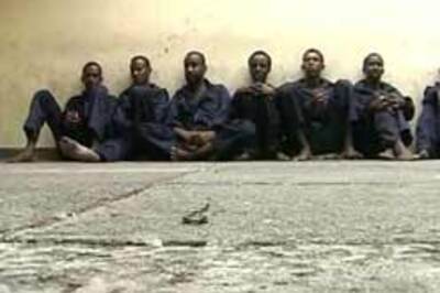 Arrested Somalian pirates to be taken to Kenyan court