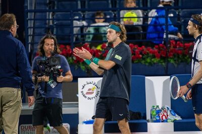Dubai Open: Andrey Rublev Defaulted From Tournament as Alexander Bublik Qualifies for Final