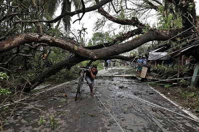 With Power and Water Supply Restored, Parts of Kolkata Limp Back to Normalcy After Cyclone Amphan
