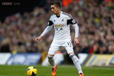 Pablo Hernandez withdraws from Chile's provisional squad