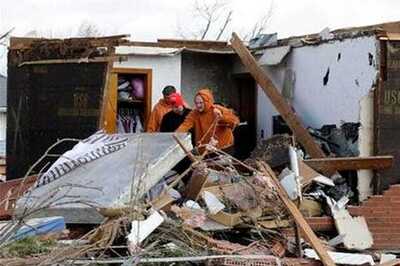 Rescue continues in US tornado zone, 39 dead