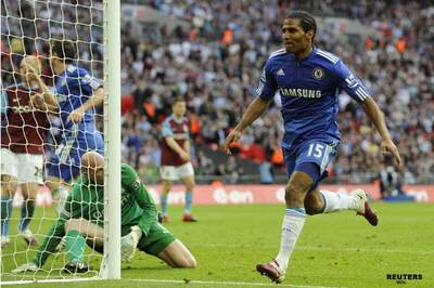 Malouda wants French fans to feel proud again