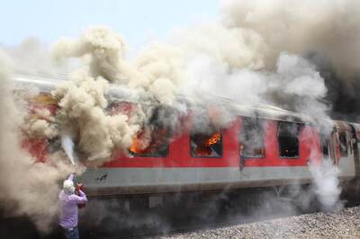 Indian Railways Puts Out New SOP for Staff to Deal with Train Fires