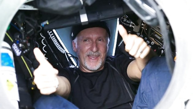 James Cameron dives to Earth's deepest point