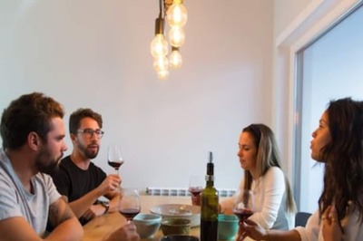 Woman Sneaks Out Of Eatery After Being Pressurized To Pay For Fiancé, His Friends