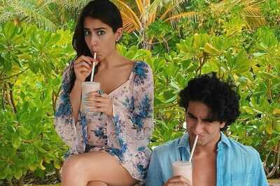 This 'Double Trouble' Pic of Sara Ali Khan, Ibrahim Ali Khan Sipping Smoothies by the Beach is a Mood