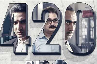 420 IPC Movie Review: A Courtroom Drama That Despite an Able Vinay Pathak Falters