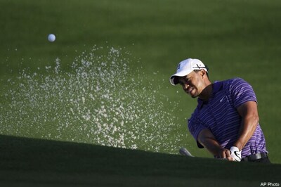 Tiger wants you to forgive, buy new Nikes