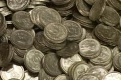 Rupee sinks | Network18 poll | Markets open in red