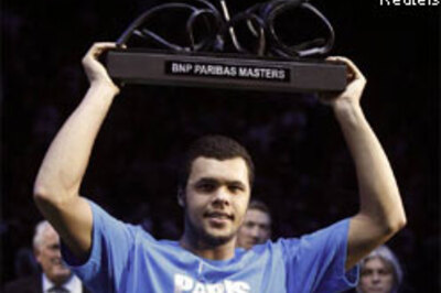 Tsonga wins Paris Masters, goes to Shanghai Masters