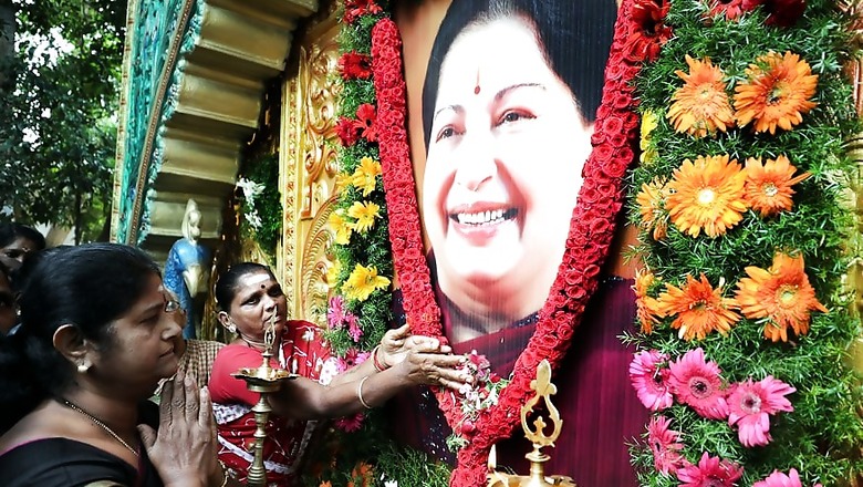 Two Contrasting Versions Deepen Mystery Surrounding Jayalalithaa's Last Days