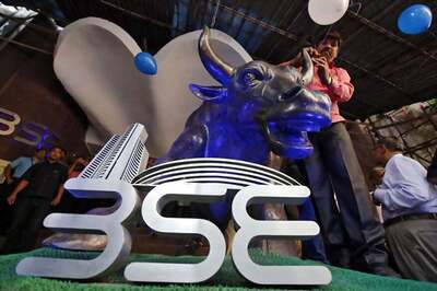 Sensex Falls Over 100 Points in Early Trade; Sun Pharma Rallies 5%