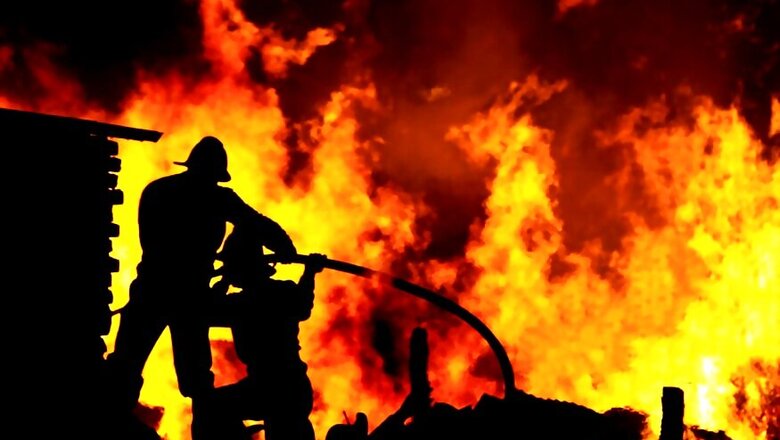 Mumbai Kamala Mills Fire: 14 Killed in Midnight Blaze at Rooftop Restaurant; 3 Owners of '1 Above' Pub Booked