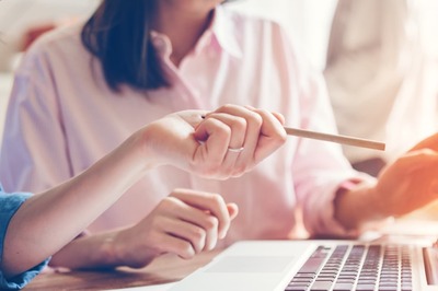 English Essential to Get Job? 5 Ways to Ace The Language for Better Employability