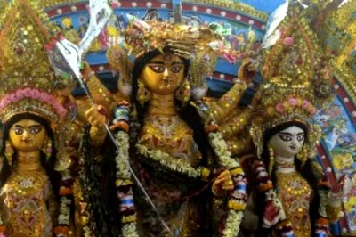 Durga Puja New Turf for TMC-BJP Rivalry; Football Matches Themed on ‘Khela Hobe’ on Cards