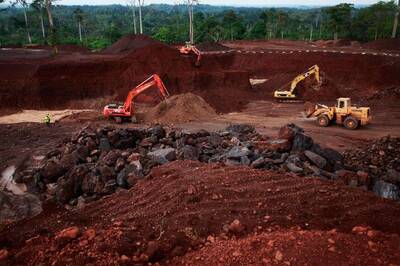 Government to Sell 10% in MOIL at Rs 365 Per Share