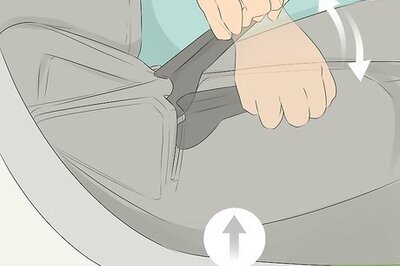 How to Adjust a Ford EcoSport Seat