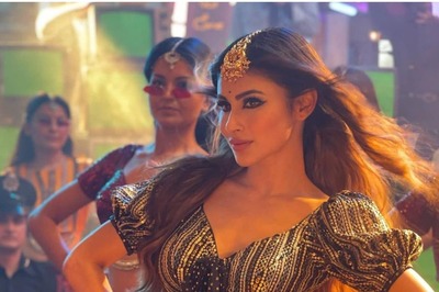 Fans Swoon Over Mouni Roy Dance Moves in Disco Balma, Watch Video