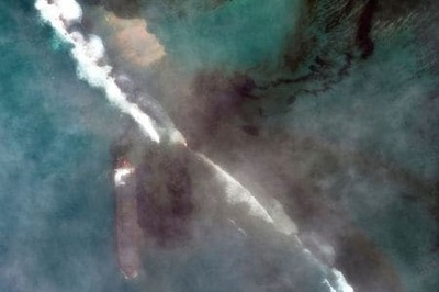 Oil Spill Threatens Ecological Disaster as Mauritius Declares Emergency, Requests Help