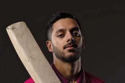 He Says 'Seekhna Hai to Pucho Na...'-Dubai Capitals' Chirag Suri Wants To Learn As Much As He Can from Robin Uthappa