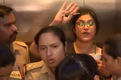 'Is This Allowed?' Netizens Fume Over Arrested Bhavya Rai Driving Her Car, Holding Coffee Mug in Police Presence