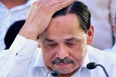 Congress Expels UP Leader who Opposed Naseemuddin Siddiqui's Entry