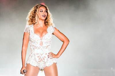 Drunk Fan Runs Onstage at Beyonce, Jay-Z's Concert; Watch Video
