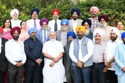 PM Modi Meets Delegation of Sikh Intellectuals in Delhi