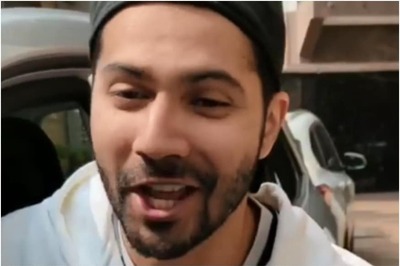 Varun Dhawan Says 'Sharam Kar' to Paparazzi Asking for Picture