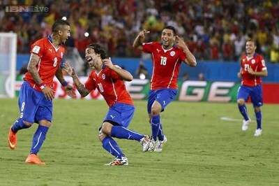 World Cup 2014: Alexis Sanchez shines as Chile sink Australia 3-1