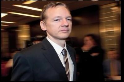 Julian Assange alleges his suitcase was stolen in 2010, Sweden investigates
