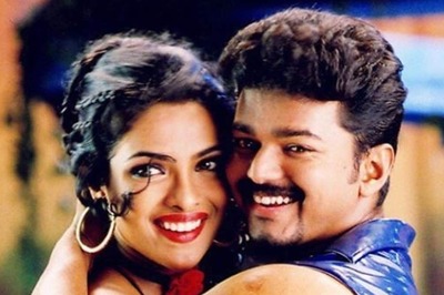 Priyanka Chopra And Thalapathy Vijay's Throwback Photo From Thamizham Sets Is Pure Gold