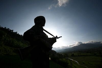 Army Porter Injured as Pakistan Violates Ceasefire Along Borders in Poonch & Kathua, Say Officials
